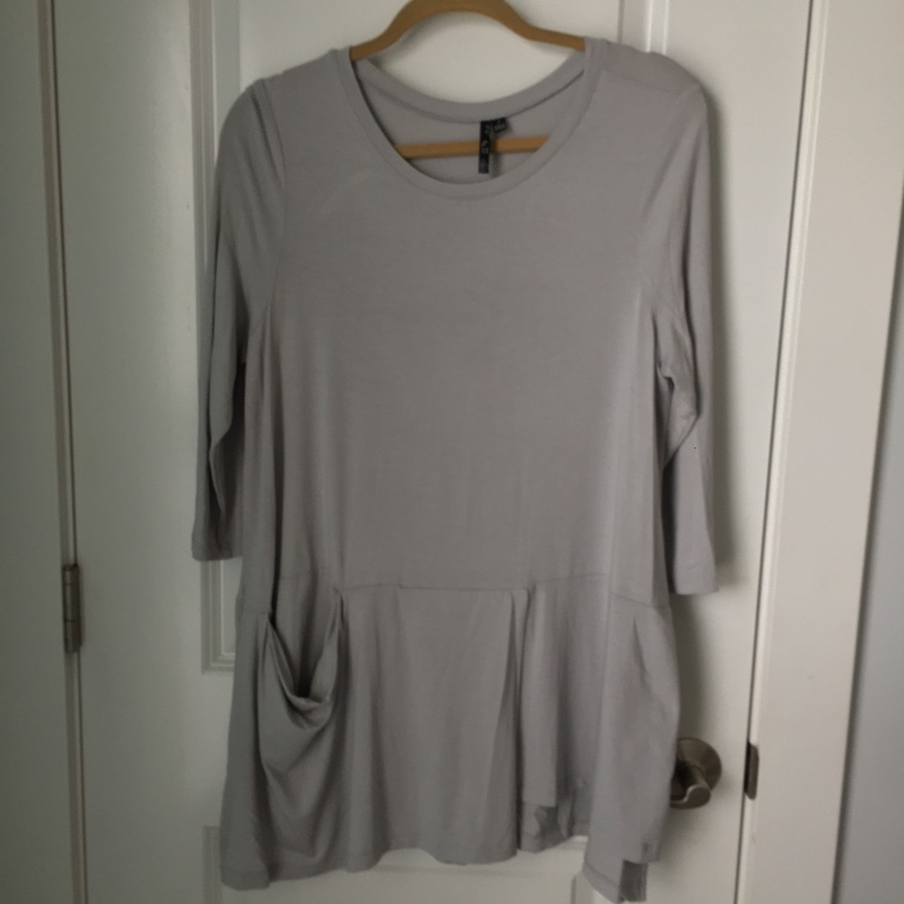 3/4 Length Top